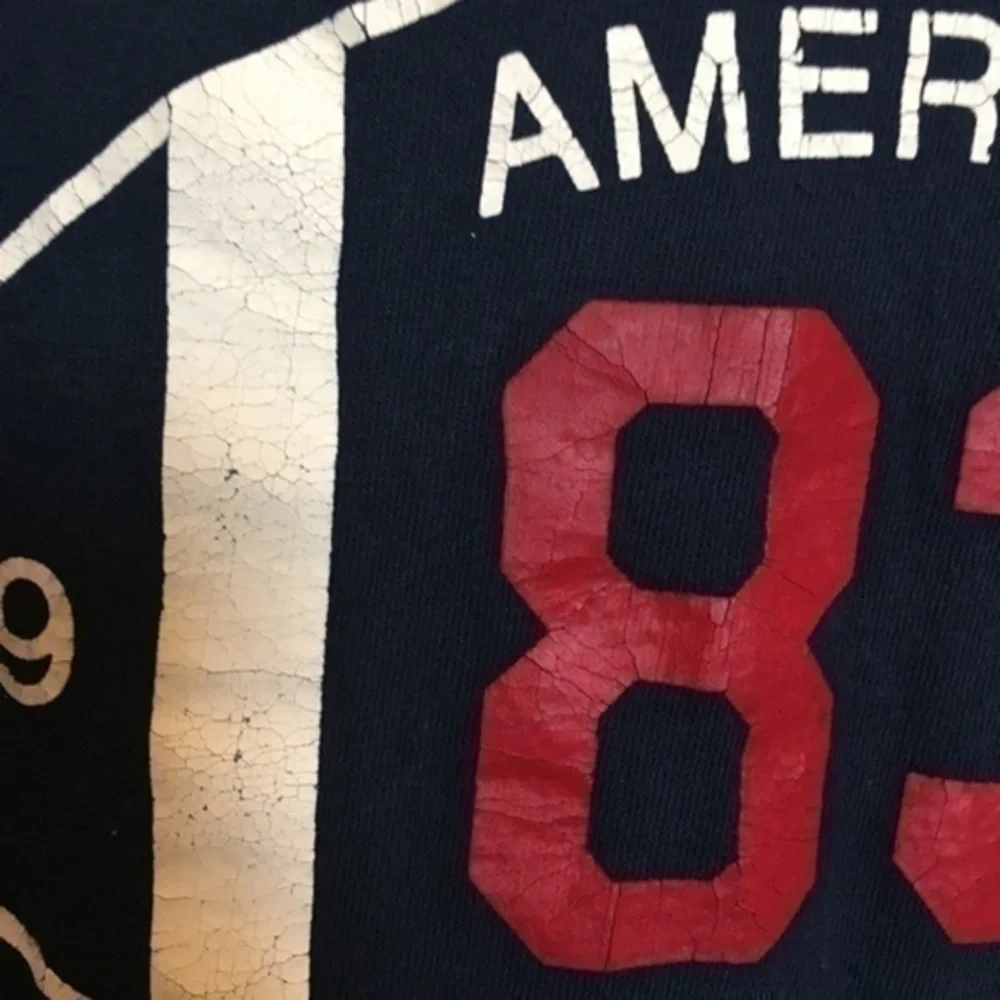 Old Navy boys size 10/12 large navy USA football T-shirt. NWOT